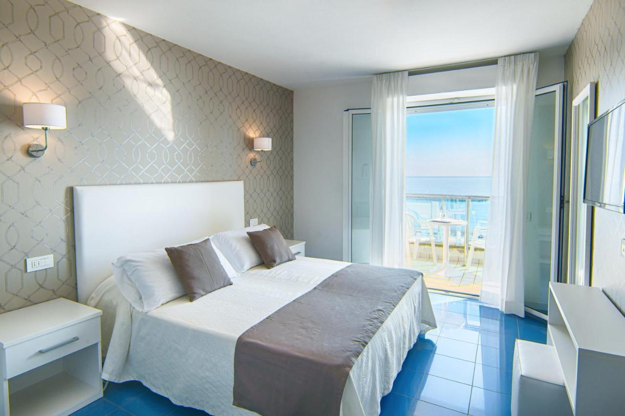 Hotel Gorini Bellaria-Igea Marina Esterno foto