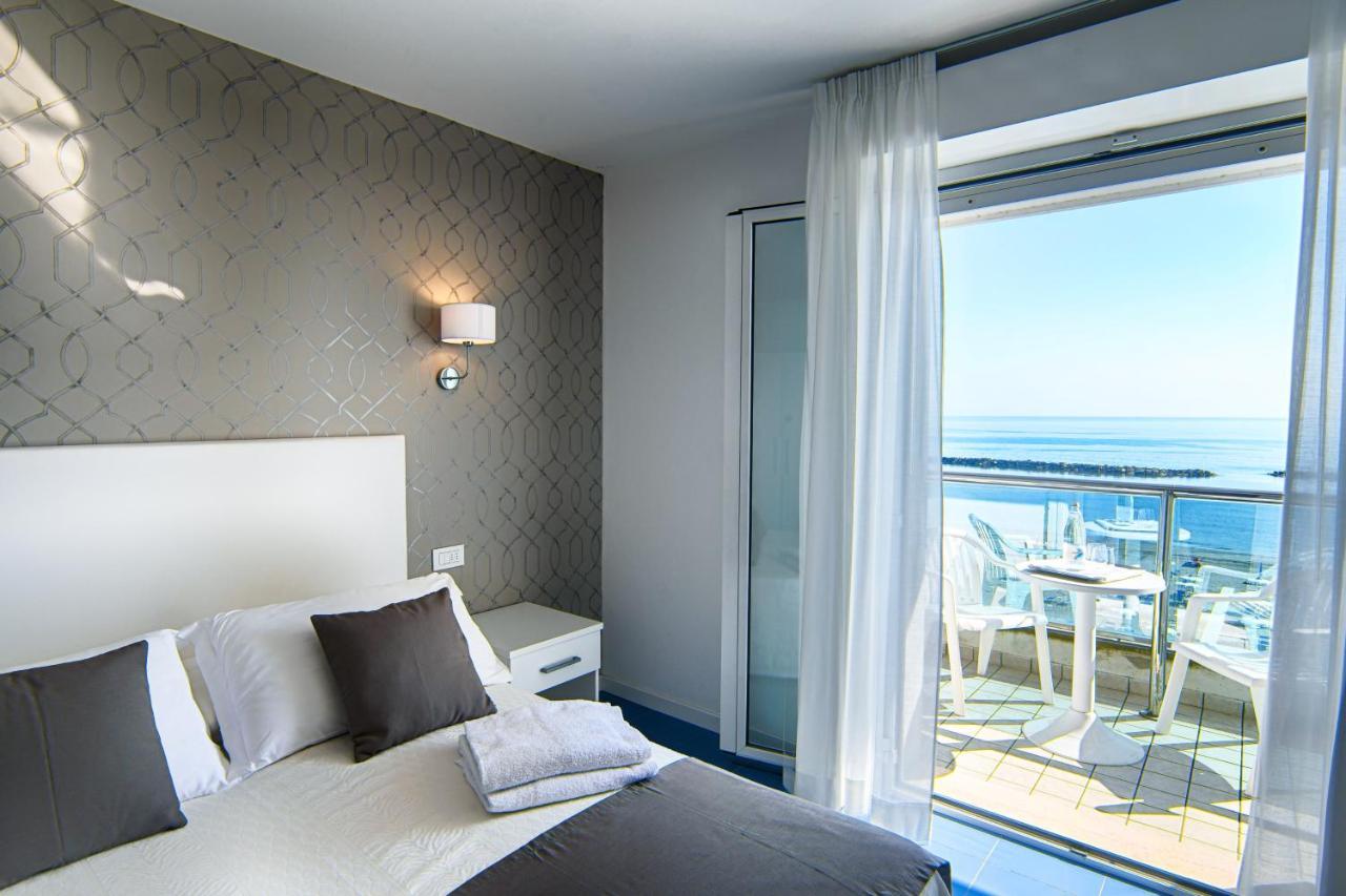 Hotel Gorini Bellaria-Igea Marina Esterno foto