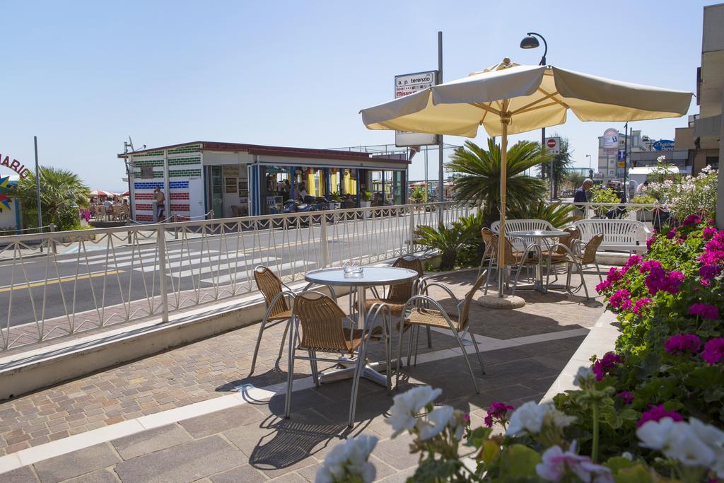 Hotel Gorini Bellaria-Igea Marina Esterno foto