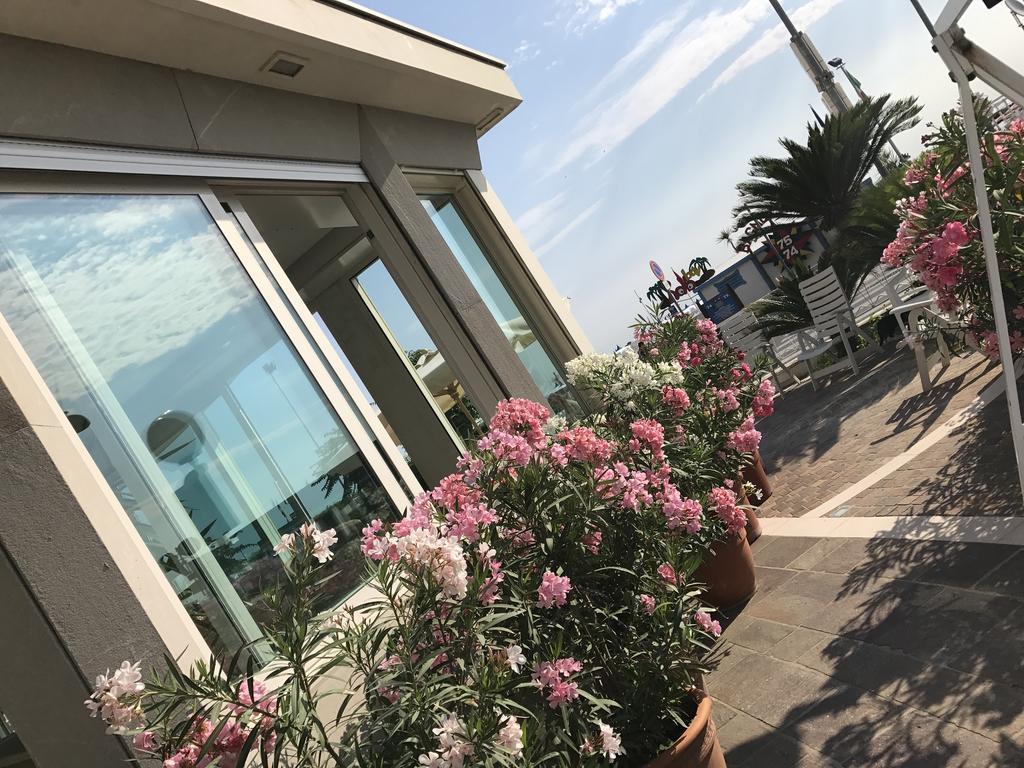 Hotel Gorini Bellaria-Igea Marina Esterno foto