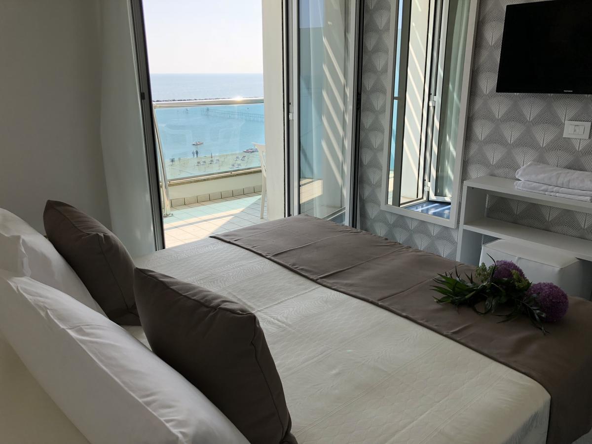 Hotel Gorini Bellaria-Igea Marina Esterno foto